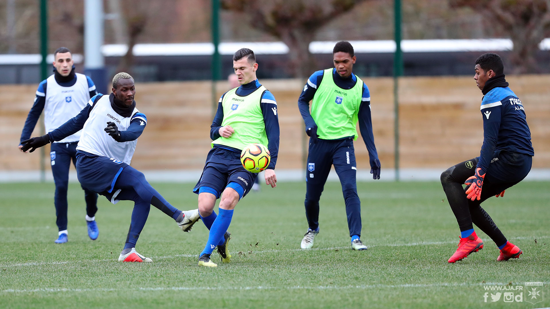 Les photos de l'entraînement avant la réception du Red Star v2