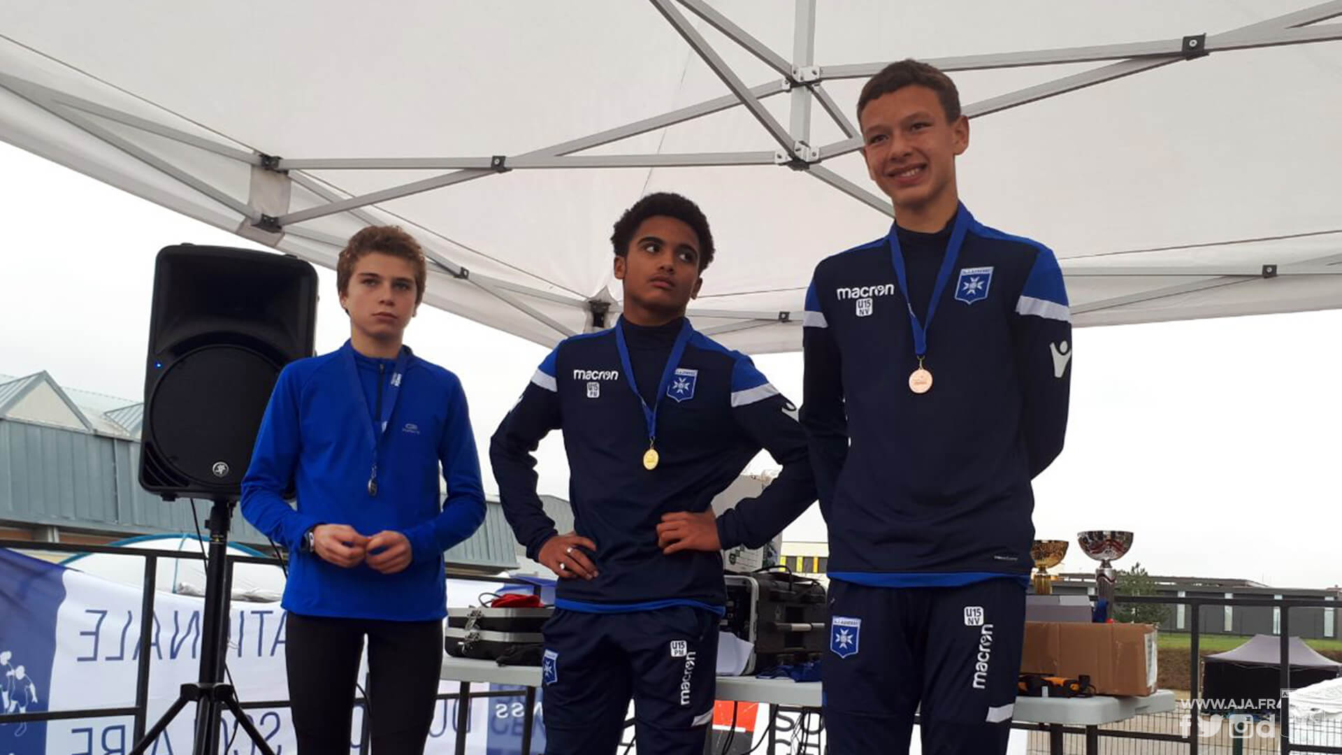 Massinou champion départemental de cross UNSS minimes